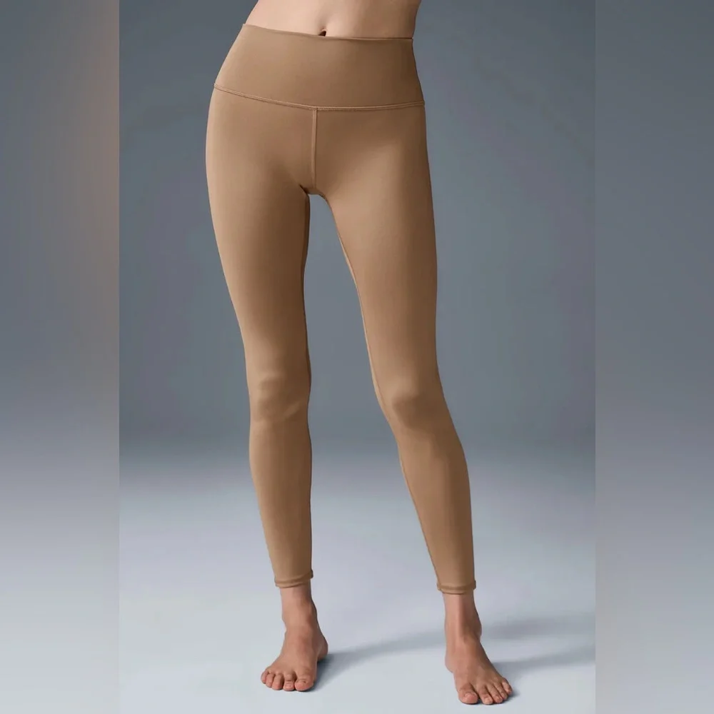 ALO Yoga Airlift Intrigue Bra (S) & 7/8 High-Waist Airlift Legging (XS) Set